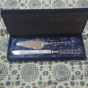 Carlton Cards Crystal Serving Set